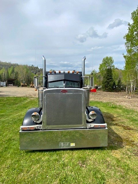Peterbilt1.jpg