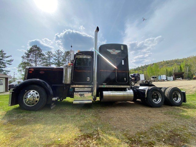 Peterbilt2.jpg