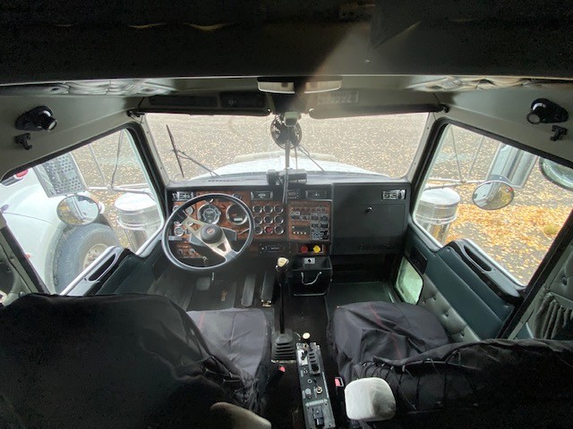 Interior2.jpg